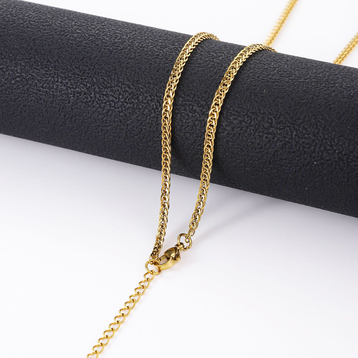 Collier Lien finition dorée
