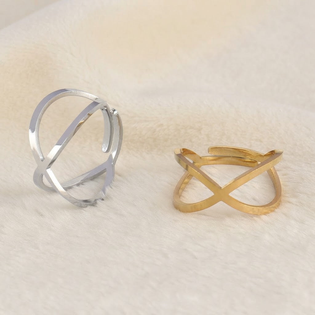 Bague croisée ajustable – détail